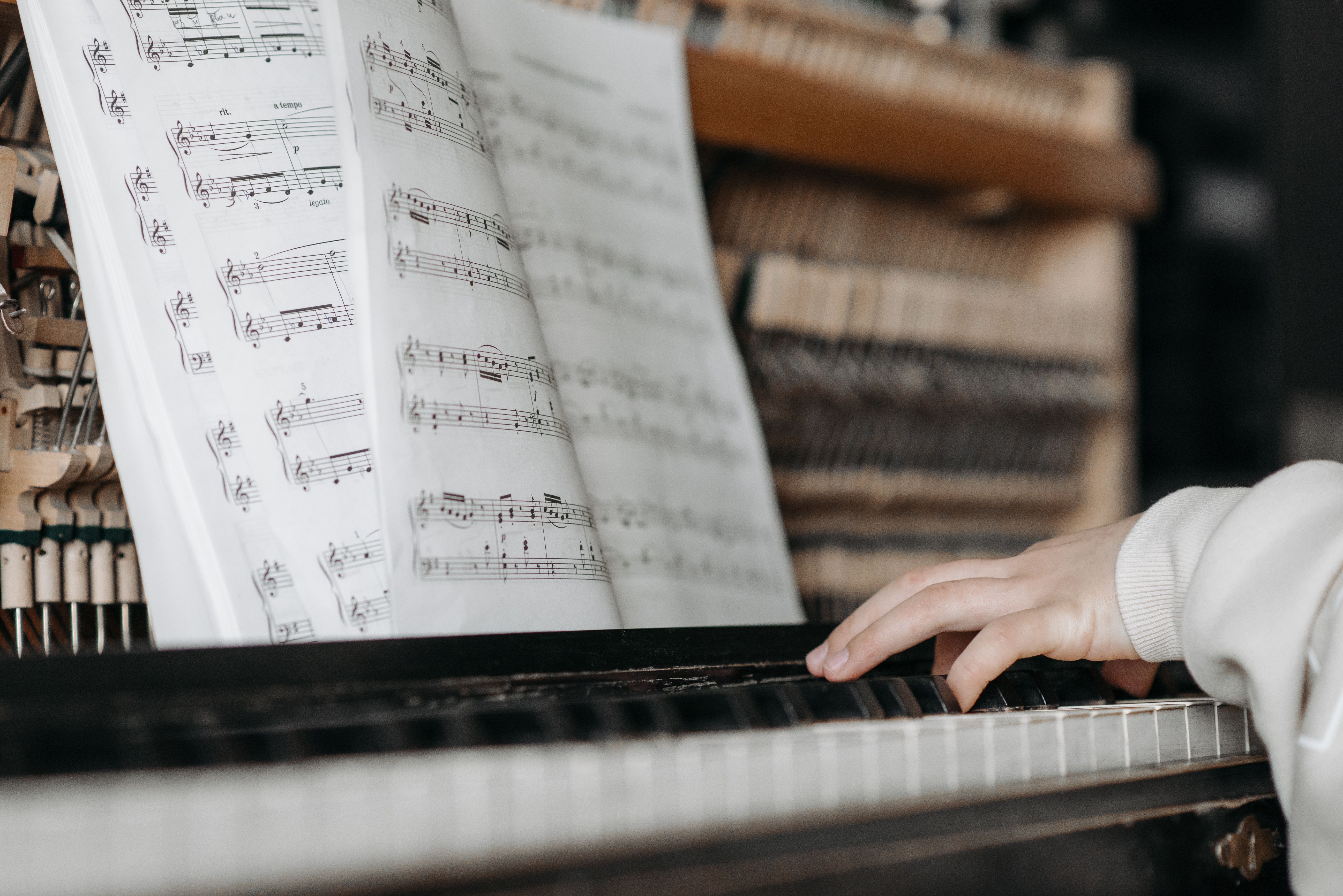 Répondre aux besoins des pianistes autodidactes ou débutants